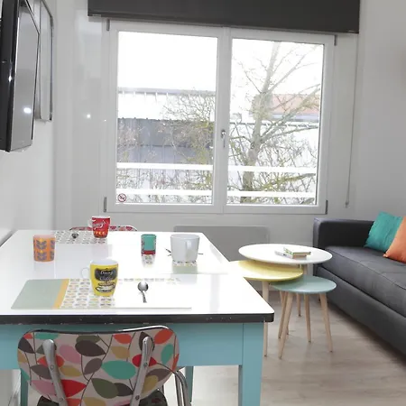 Apartment En Ville - Centre - 500 M De La Plage *