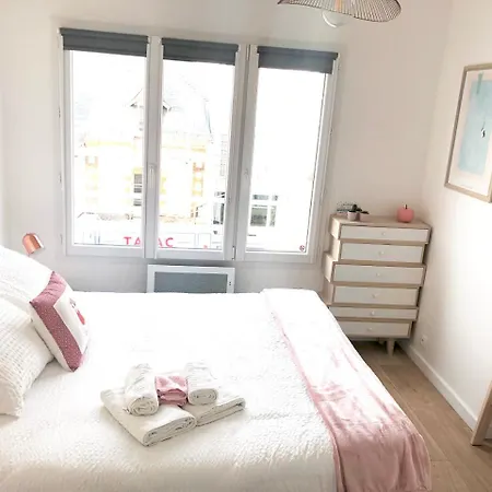 Apartment En Ville - Centre - 500 M De La Plage *
