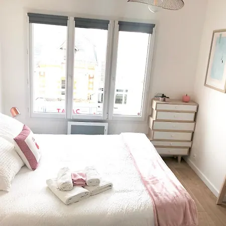 Apartment En Ville - Centre - 500 M De La Plage *